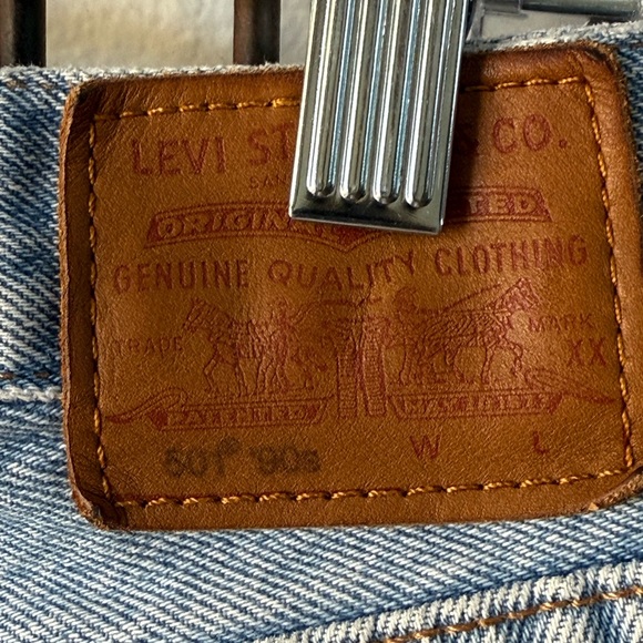 Levi’s 501-90s Distressed Jeans – Size 25x30. - Picture 14 of 14